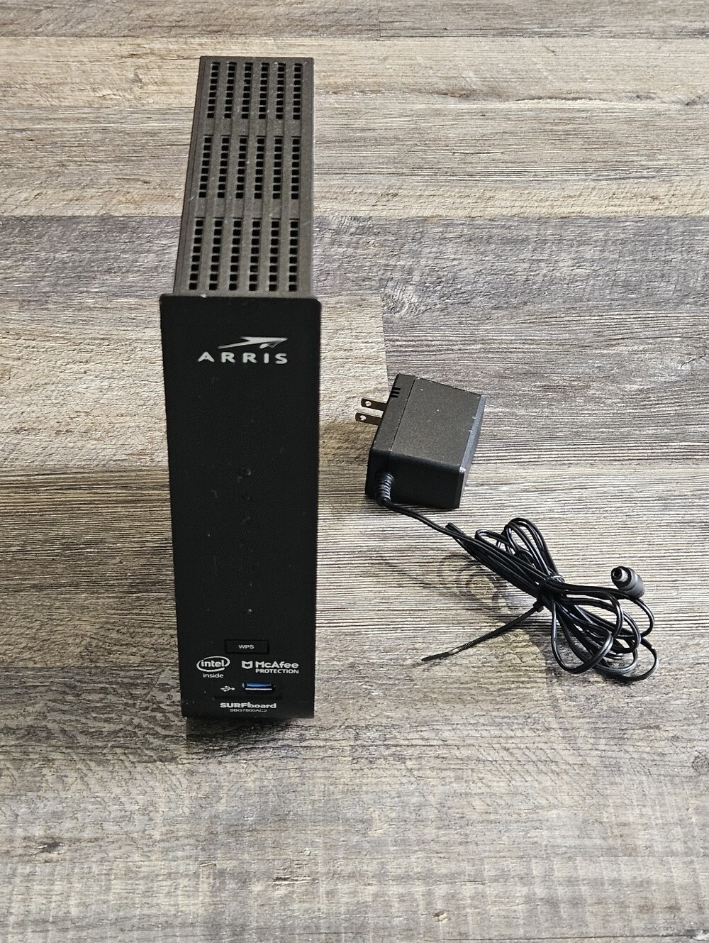 ARRIS Surfboard DOCSIS 3.0 MODEM SBG7600AC2